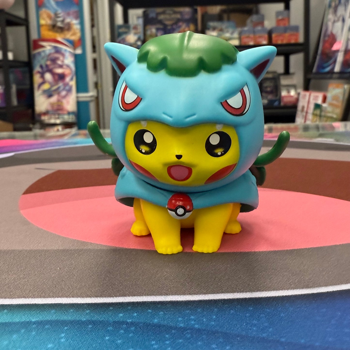 Pikachu - Venusaur Cosplay Toy